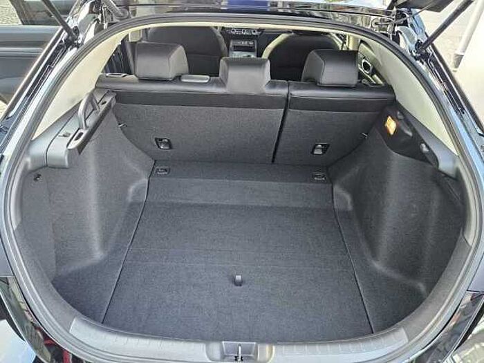 Honda Civic e:HEV 2.0 i-MMD Hybrid Elegance > Navi/Kamera