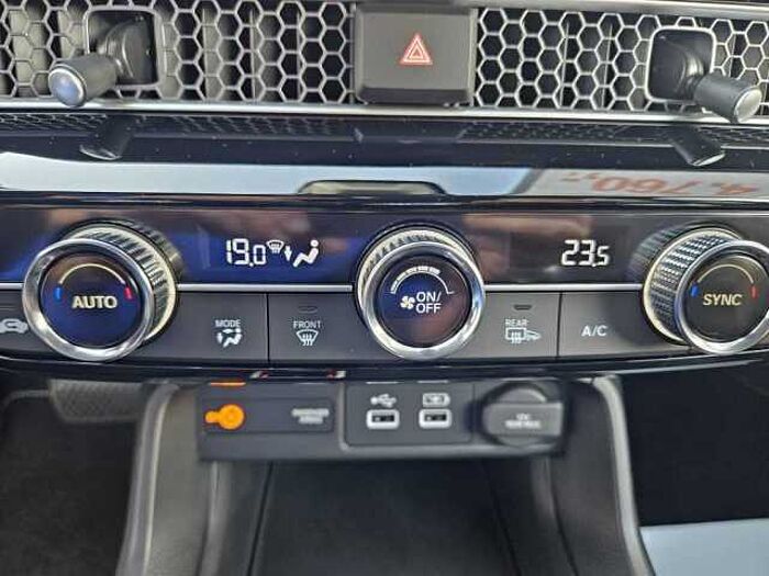 Honda Civic e:HEV 2.0 i-MMD Hybrid Elegance > Navi/Kamera