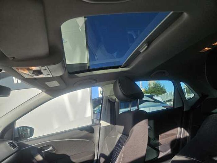 Volkswagen Polo V 5-Türer 1.2 TSI Lounge m. Navi / Schiebedach