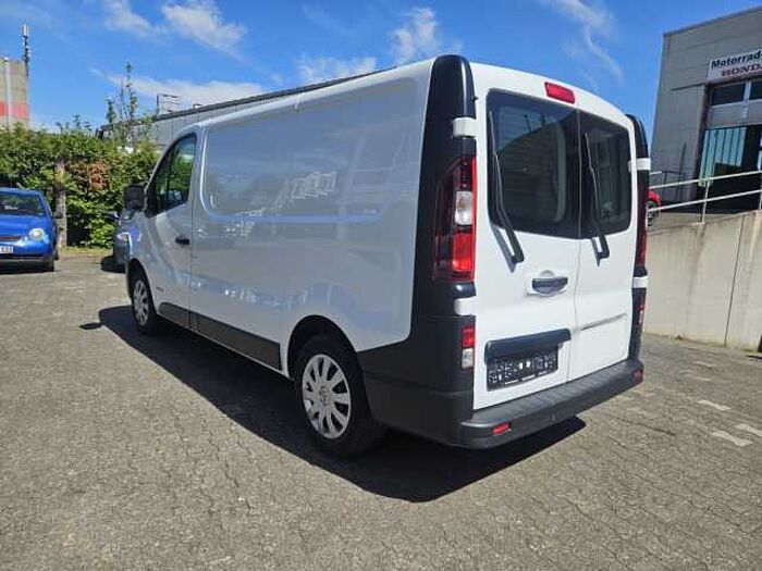 Nissan NV300 dCi 121 L1H1 2,7 Comfort