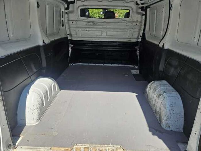 Nissan NV300 dCi 121 L1H1 2,7 Comfort