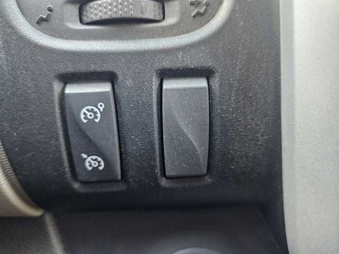 Nissan NV300 dCi 121 L1H1 2,7 Comfort