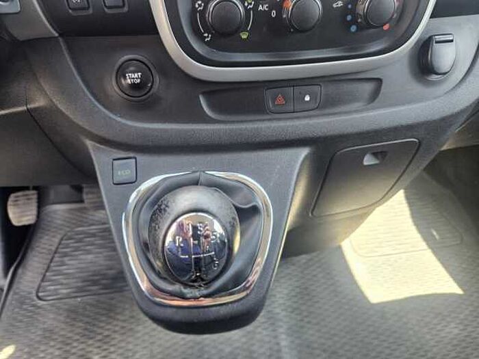 Nissan NV300 dCi 121 L1H1 2,7 Comfort