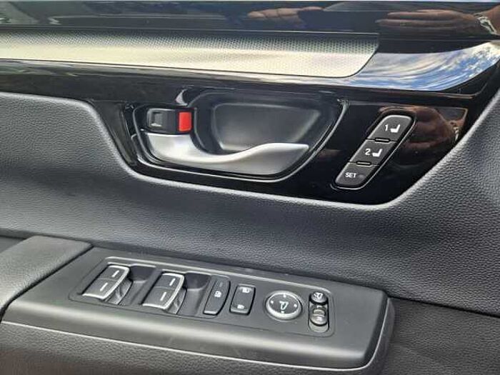 Honda CR-V e: PHEV 2.0 i-MMD Hybrid Advance Tech Plugin