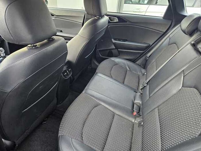 Kia Ceed Kombilimo. 1.4 T-GDI DCT OPF Spirit