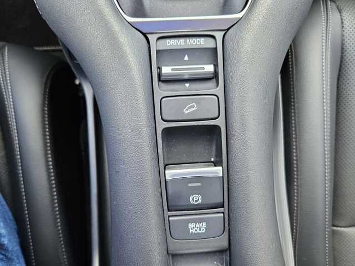 Honda ZR-V Hybrid e:HEV 2.0 i-MMD Advance m. NAVI/Kamera