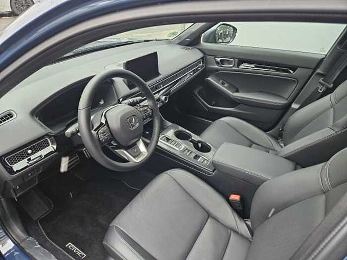 Honda Civic e: HEV 2.0 i-MMD Hybrid Advance 2026 m. Navi/Kamera