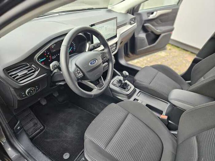 Ford Focus Fließheck 1.0 EcoBoost TITANIUM S/S