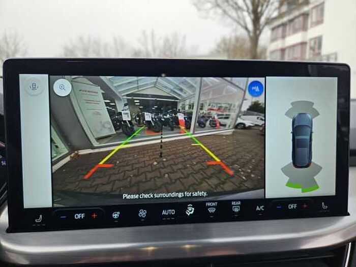 Ford Focus Fließheck 1.0 EcoBoost TITANIUM S/S