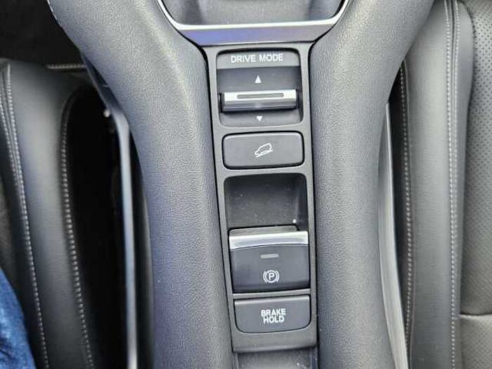 Honda ZR-V Hybrid e:HEV 2.0 i-MMD Advance m. NAVI/Kamera