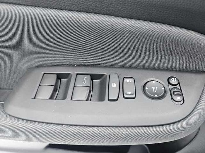 Honda Jazz Hybrid e: HEV 1.5 i-MMD Elegance m. Navi/Kamera