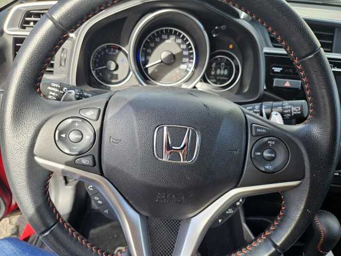 Honda Jazz 1.5 i-VTEC CVT Dynamic m. Automatik u. NAVI