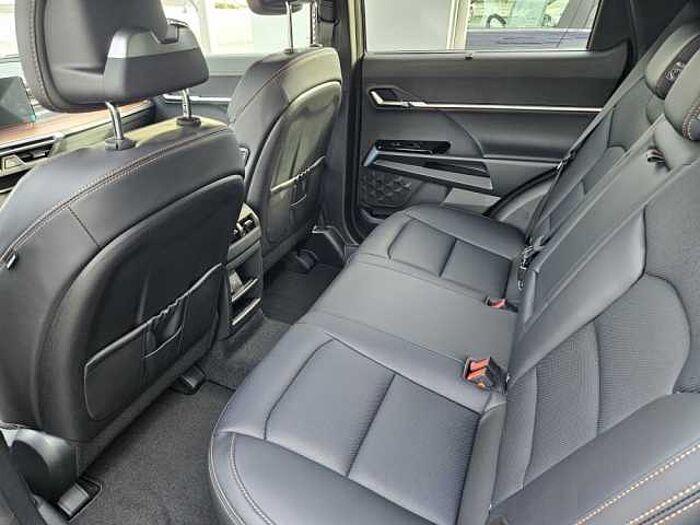 KGM Torres 1.5 T-GDi 2WD Lux Hybrid Autom. m. 360°, NAVI
