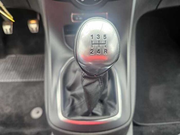 Ford Fiesta 5-Türer 1.0 EcoBoost Start-Stop ST-LINE Cool&Sound 3